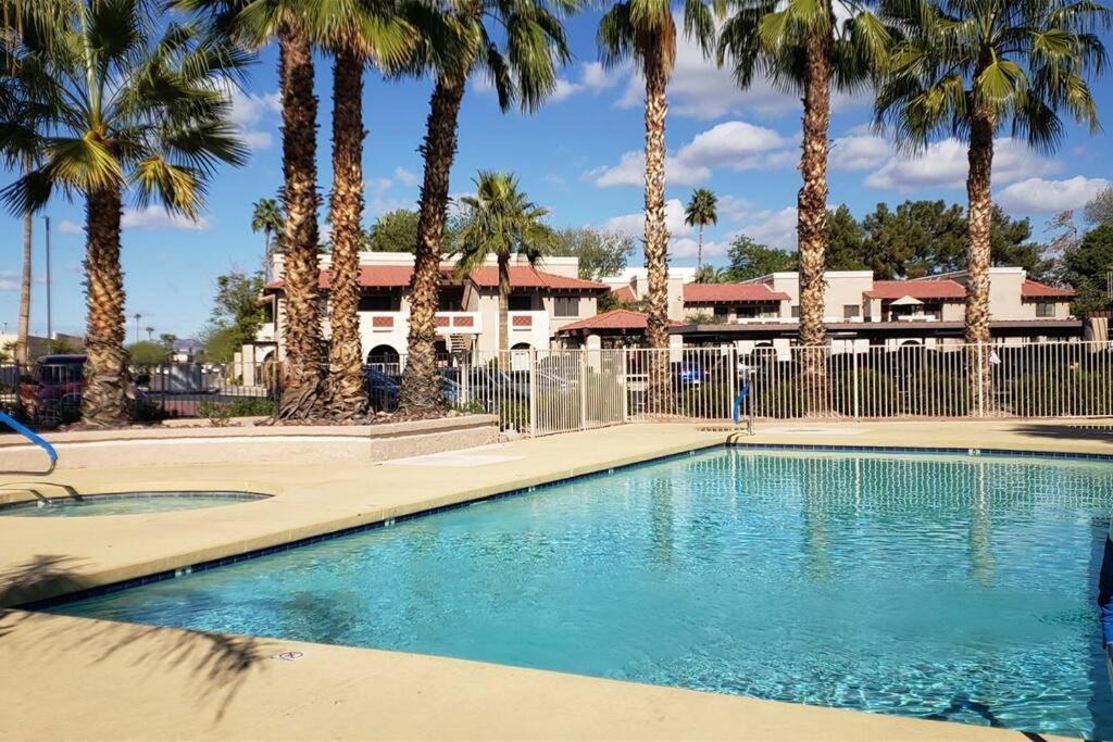 Condo With Heated Pool, Hot Tub, Near Walking Paths グレンデール エクステリア 写真