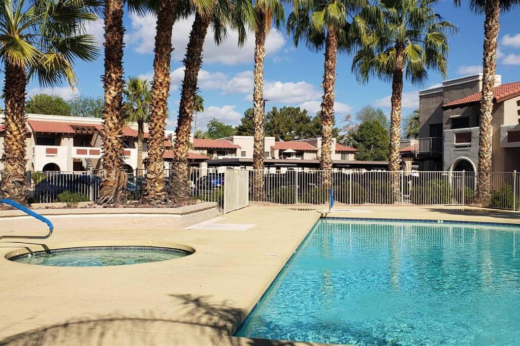 Condo With Heated Pool, Hot Tub, Near Walking Paths グレンデール エクステリア 写真